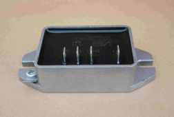 Elektronischer Spannungsregler R81 6V  Vape