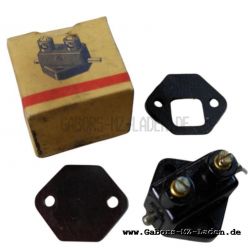 Brake light switch with insulating plate (make contact)