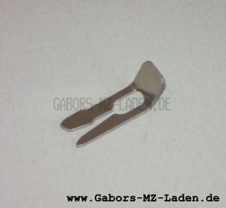Clamping bracket for carburetor needle
